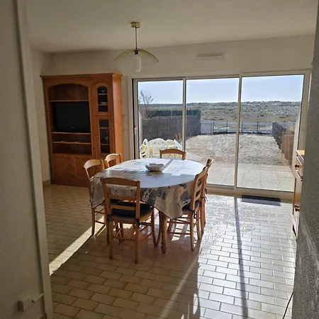 Directe A Moins De 100m شقة لا توربال